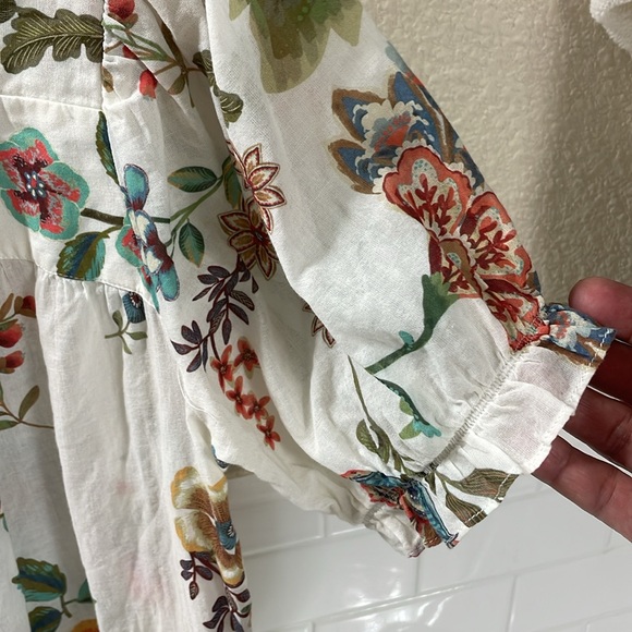 Johnny Was Floral Puff sleeve Blouse. Excellent condition See measurements . - Picture 3 of 6